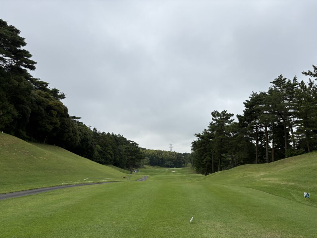 成田ヒルズカントリークラブHole.1