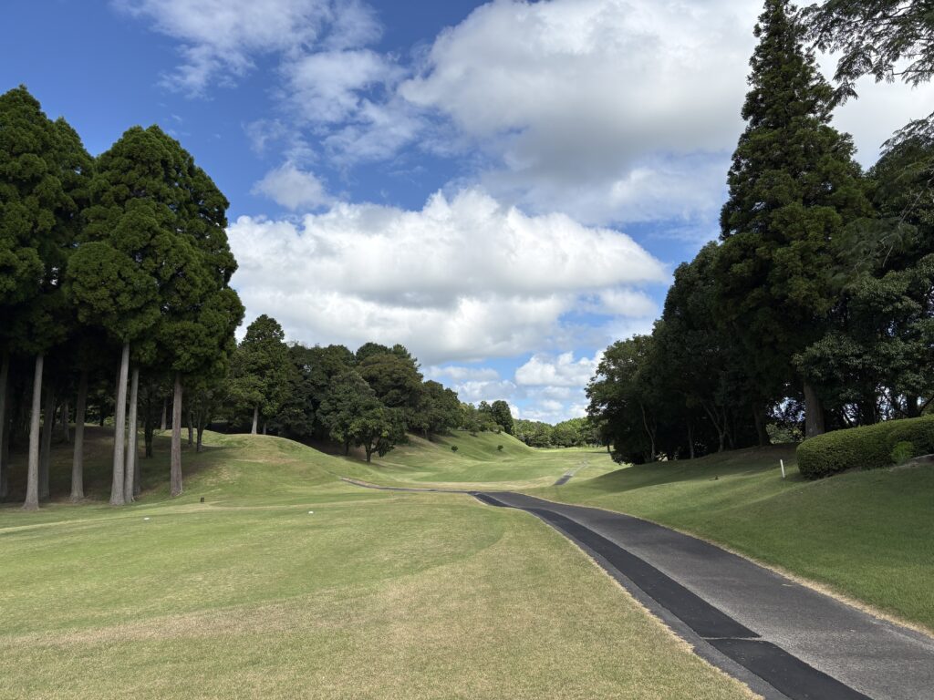 溝辺カントリークラブHOLE1